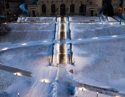 Les marches de l'Oratoire Saint-Joseph à Montréal rénovées par Pomerleau