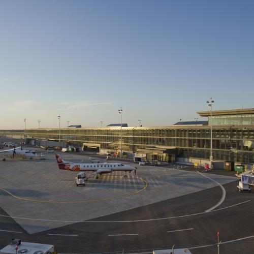 Aéroport international Macdonald-Cartier