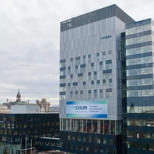 The CRCHUM University of Montreal Health Centre Research Centre in Montreal, Quebec, an example of Pomerleau's expertise in the construction of health and research projects.