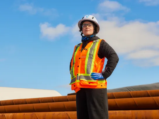 Pomerleau worker with their PPE equipment on a construction site
