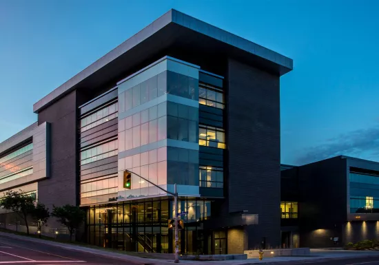 Université d’Ottawa - Complexe de recherche avancée (CRA)