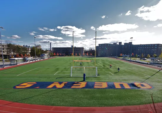 Université Queen’s - Tindall Field et stationnement