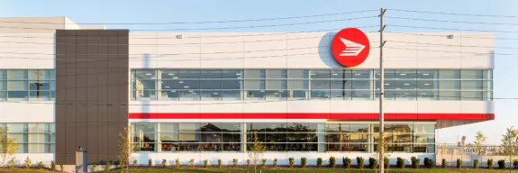 Canada Post Albert Jackson Processing Centre, in Scarborough, Ontario, an example of a commercial construction project built by Pomerleau