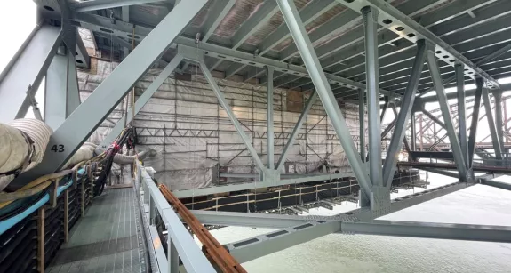 Pierre Laporte Bridge in Lévis, Quebec, an example of Pomerleau's expertise in bridge and infrastructure restoration