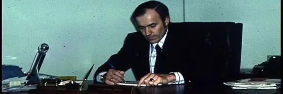 Hervé Pomerleau fonde l'entreprise Hervé Pomerleau inc. en 1966. | Hervé Pomerleau founded the company Hervé Pomerleau Inc. in 1966.