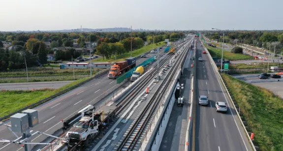 Construction of the REM project, a public transport project by Pomerleau showing the company's expertise in the construction of transport infrastructure