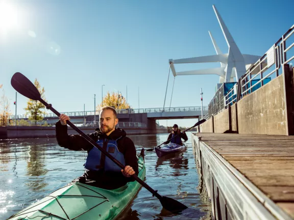 People canoeing