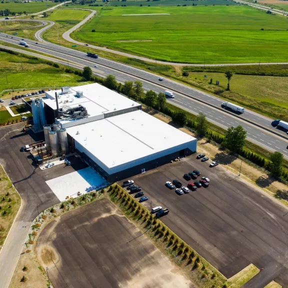 Nouvelle usine de production de Soprema construit par Pomerleau.