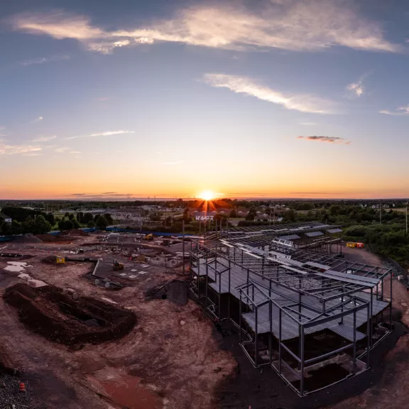 Sur le chantier du centre de soins de longue durée Roger Bacon à Amherst (Nouvelle-Écosse)
