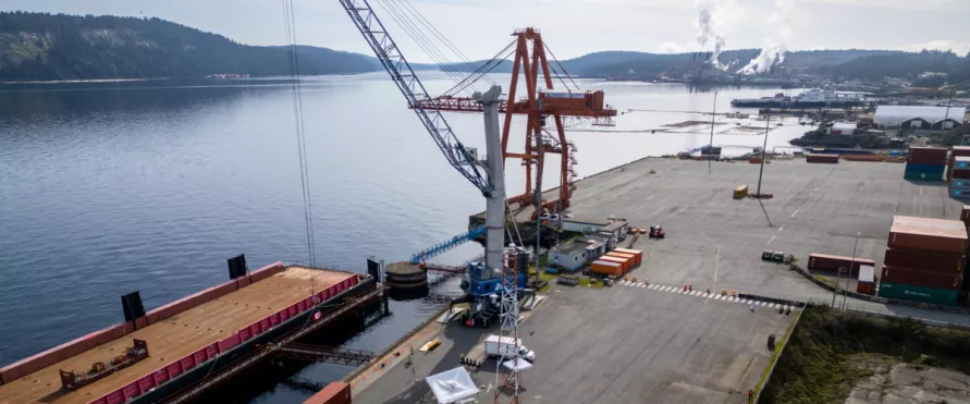 The Duke Point Terminal Expansion project in Nanaimo on Vancouver Island in British Columbia constructed by Pomerleau | Le projet d'agrandissement du terminal de Duke Point à Nanaimo, sur l'île de Vancouver en Colombie-Britannique, réalisé par Pomerleau.