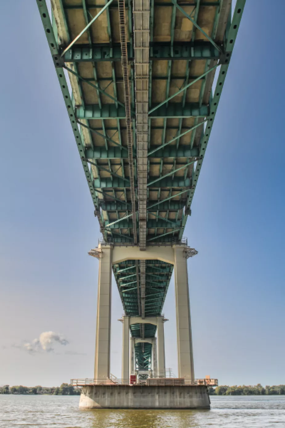 Replacement of the Laviolette Bridge in Quebec, an innovation example of Pomerleau's expertise in the Civil and Infrastructure Sector